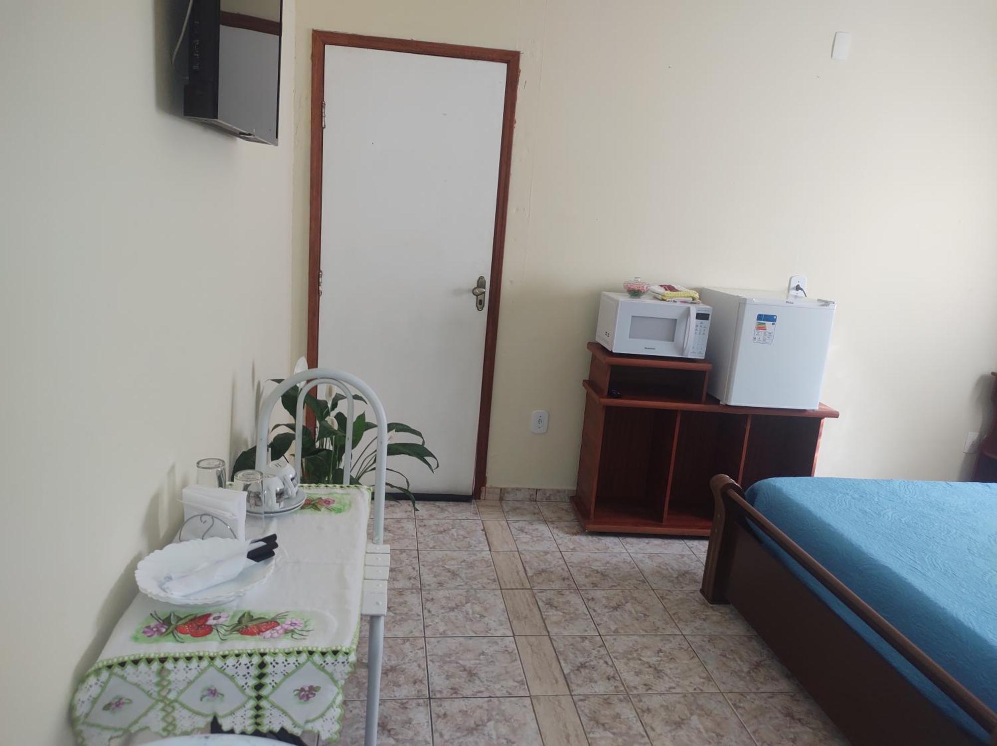Quarto Confortavel Com Garagem 올람브라 외부 사진